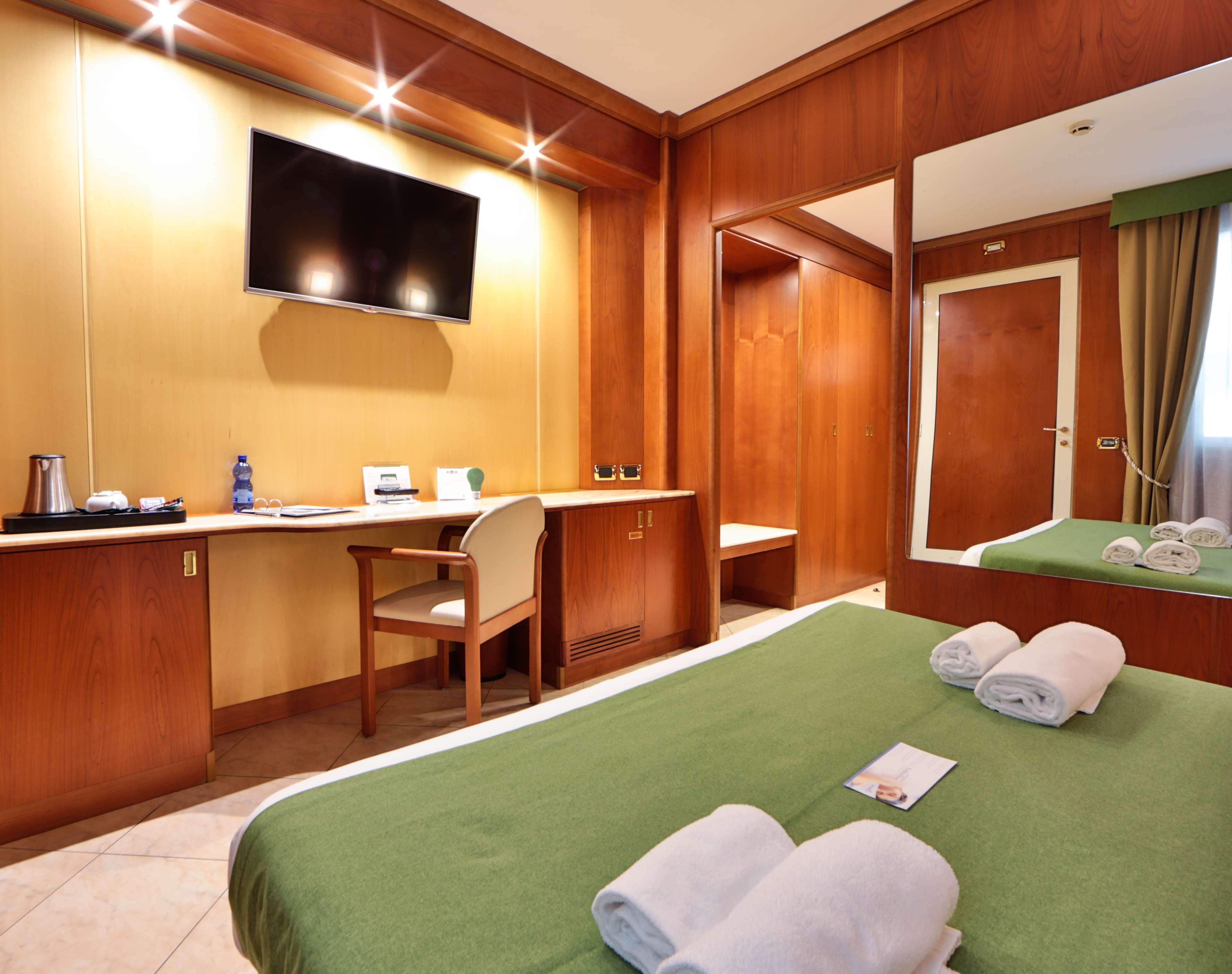 Best Western Hotel Anthurium Santo Stefano al Mare Buitenkant foto