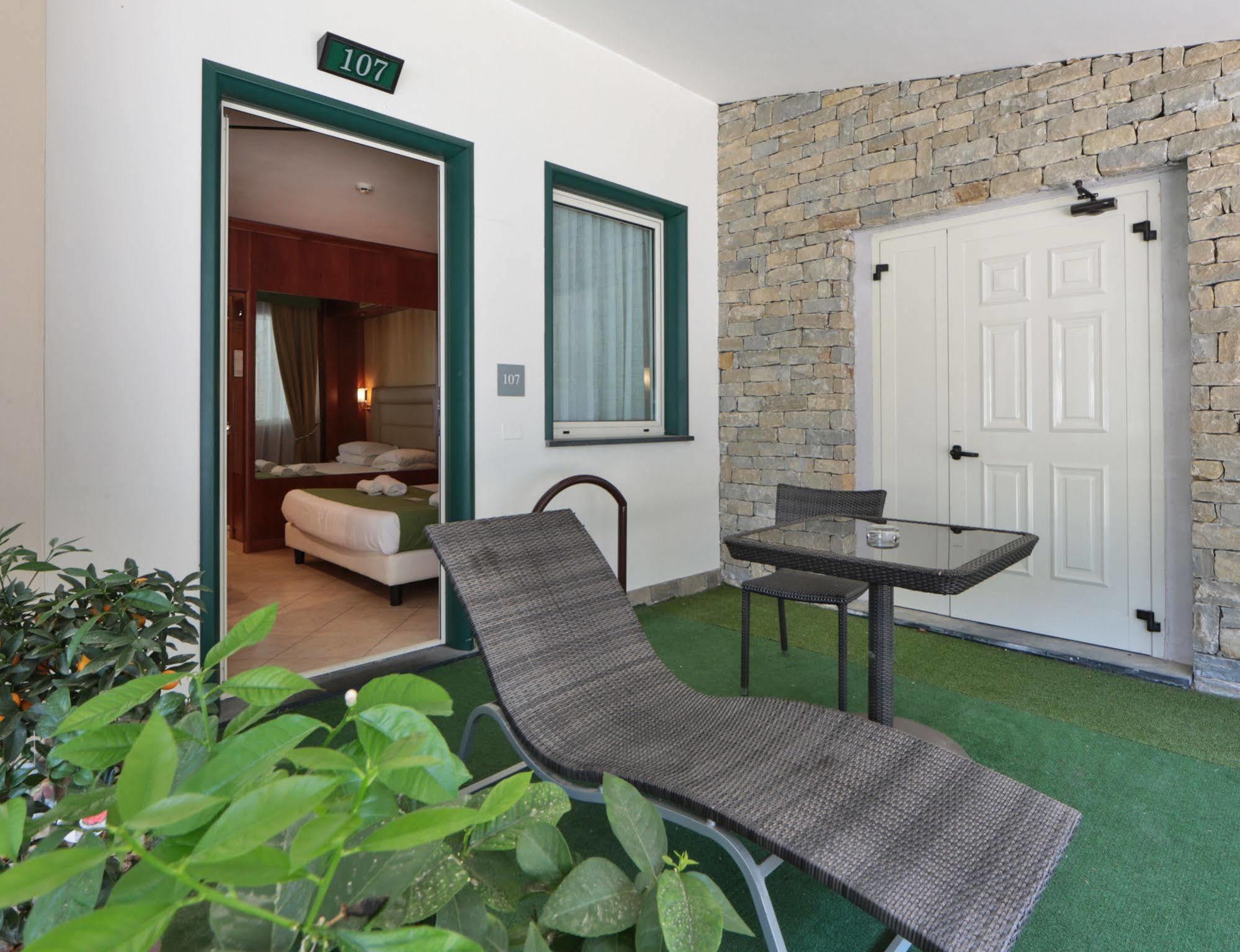 Best Western Hotel Anthurium Santo Stefano al Mare Buitenkant foto